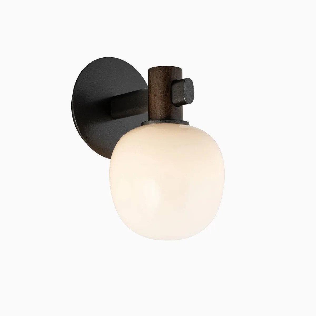 Oscar Wall Light