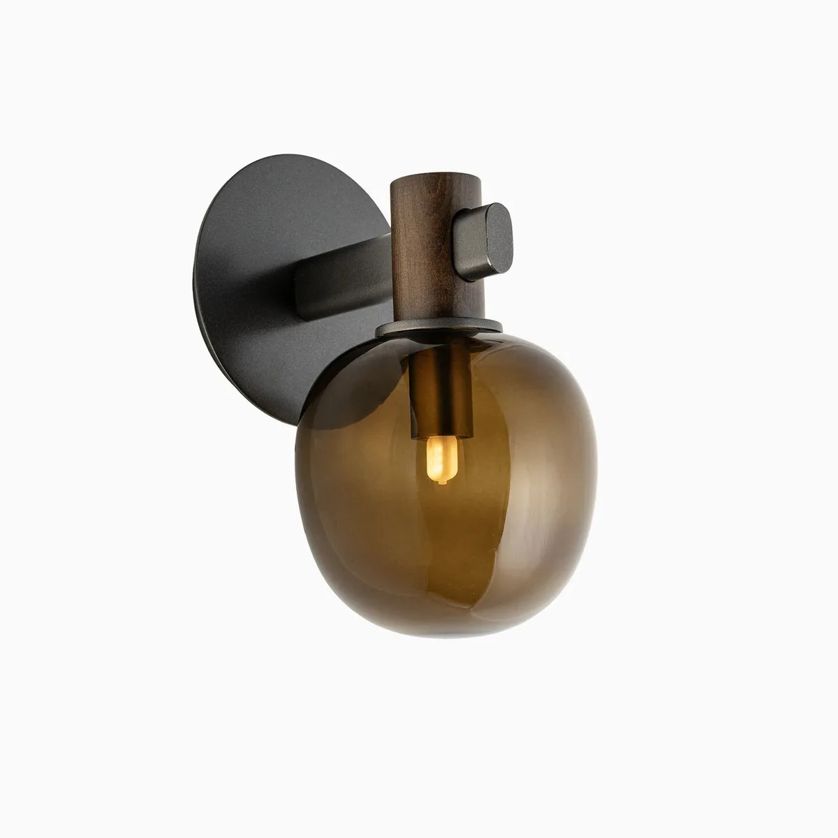 Oscar Wall Light